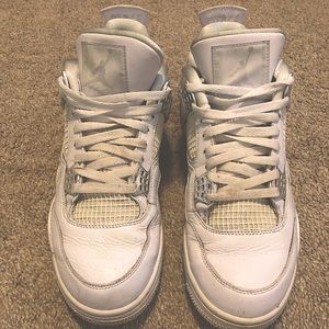 Good Condition- Air Jordan 4 Retro!